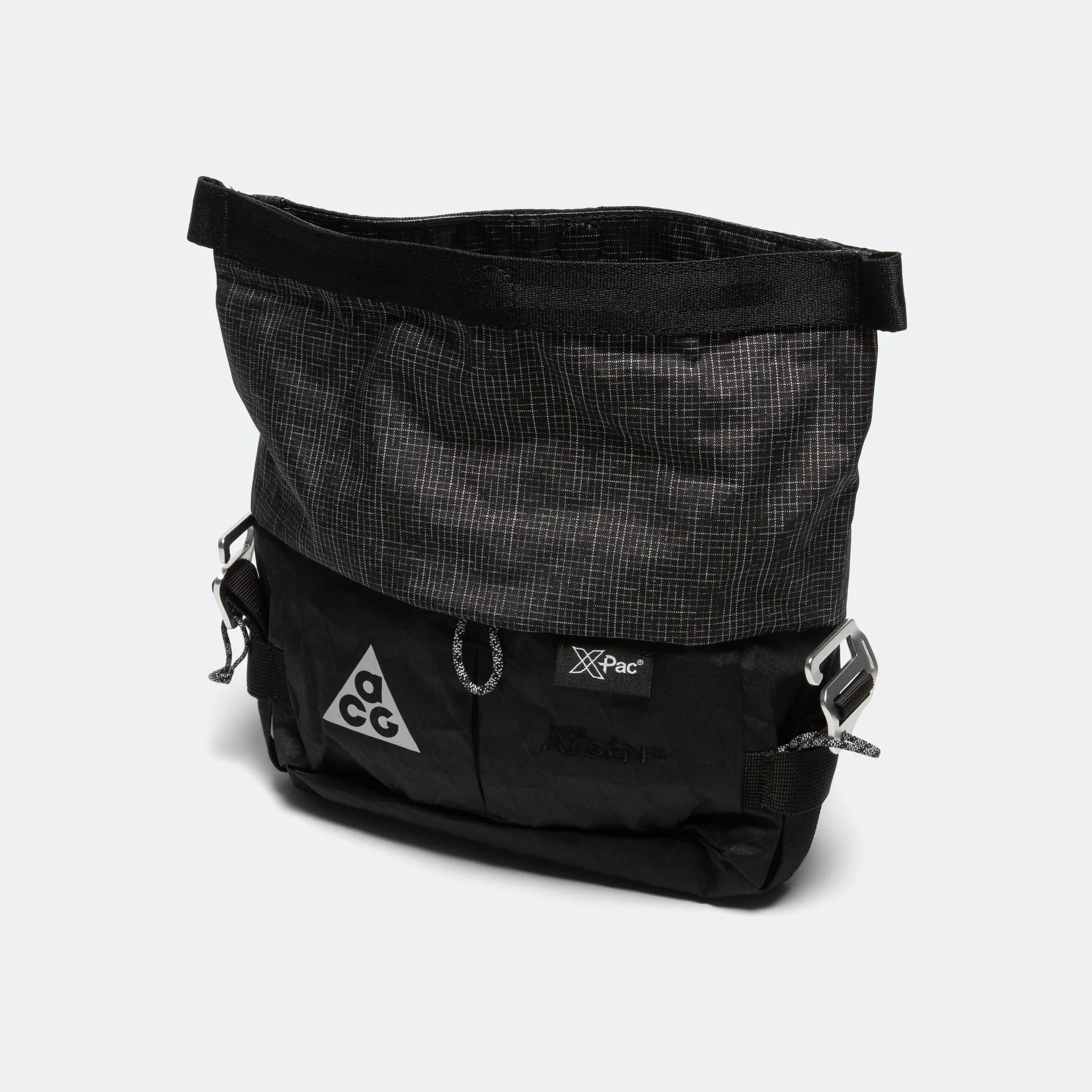 Aysen 3L Fanny Pack - Black/Metallic Silver