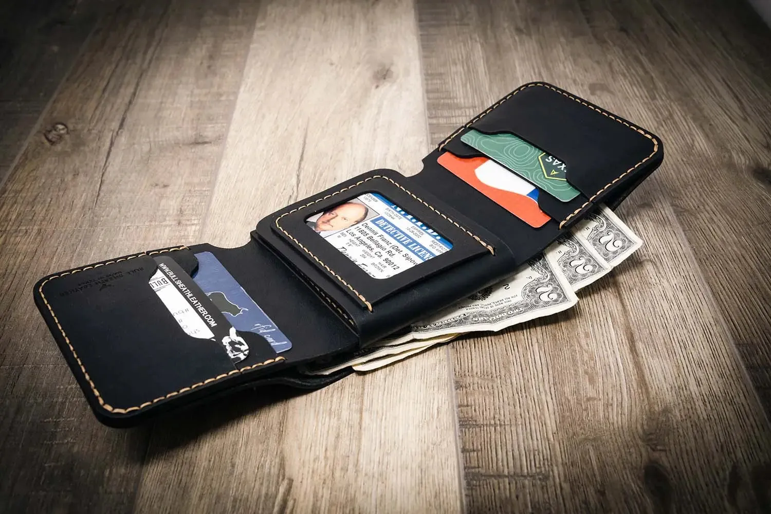 Badge Trifold Wallet - Black