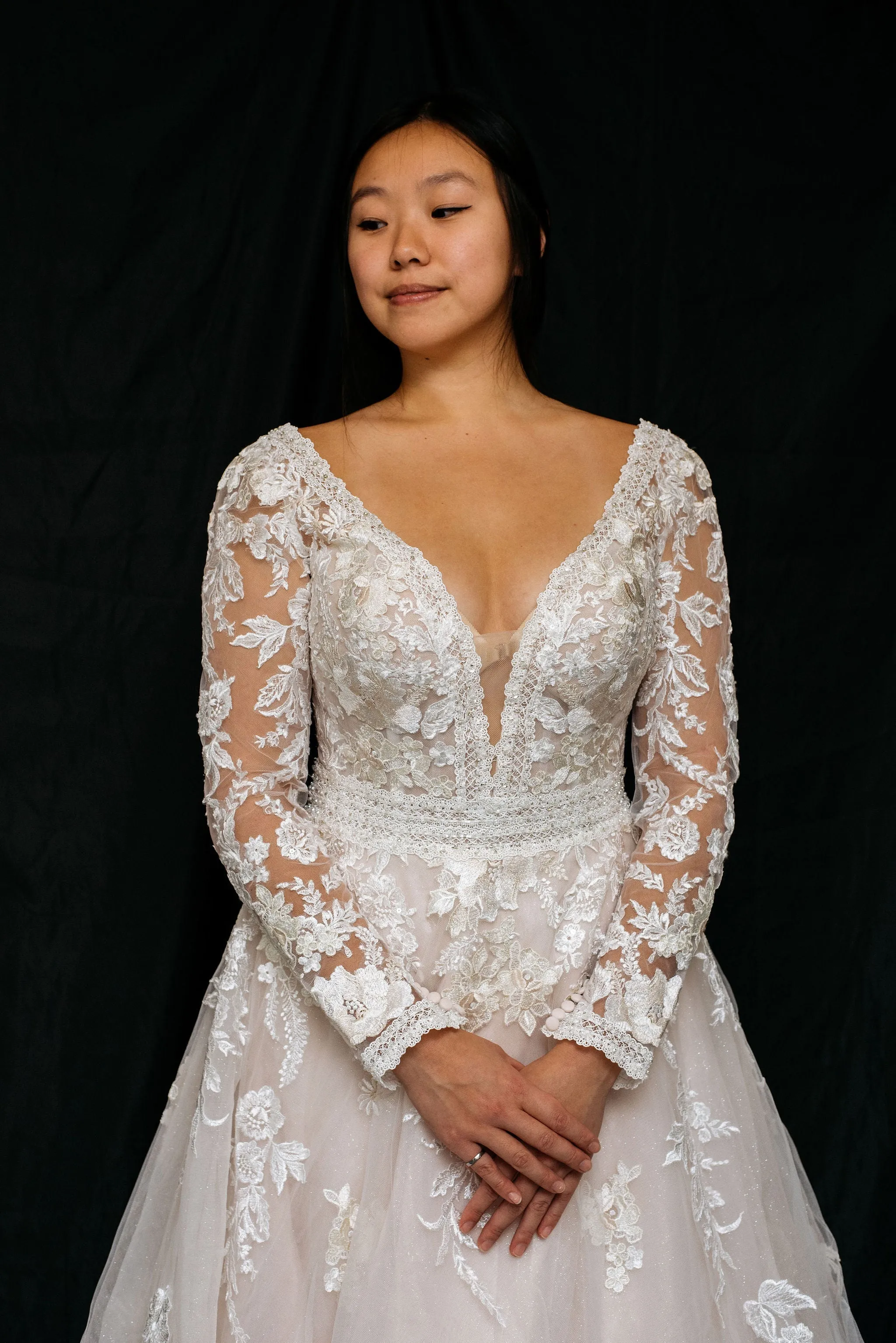 Brand New! Dress 910: Maggie Sottero "Raphael" waist 30