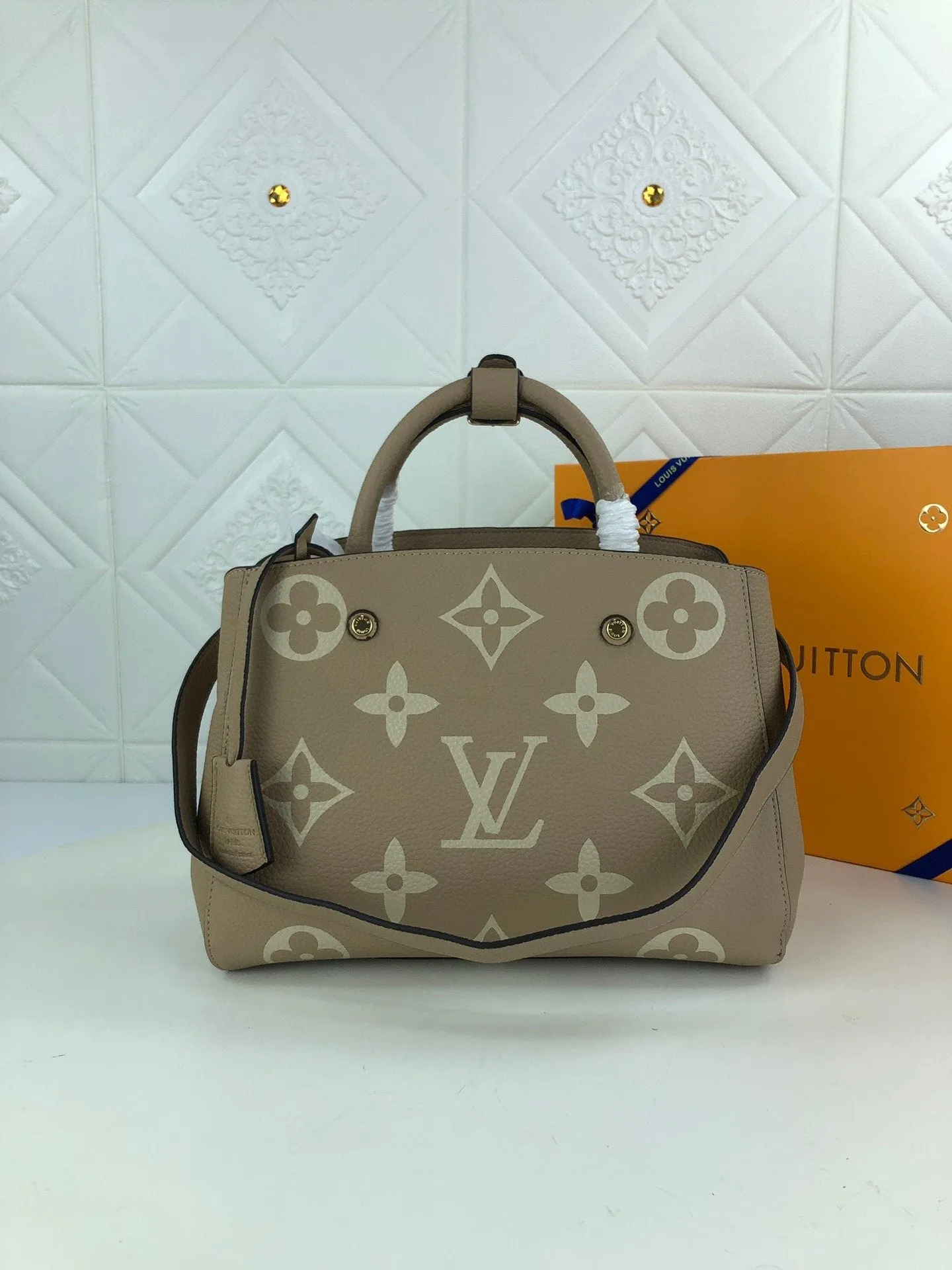 Designer Handbags LN 035