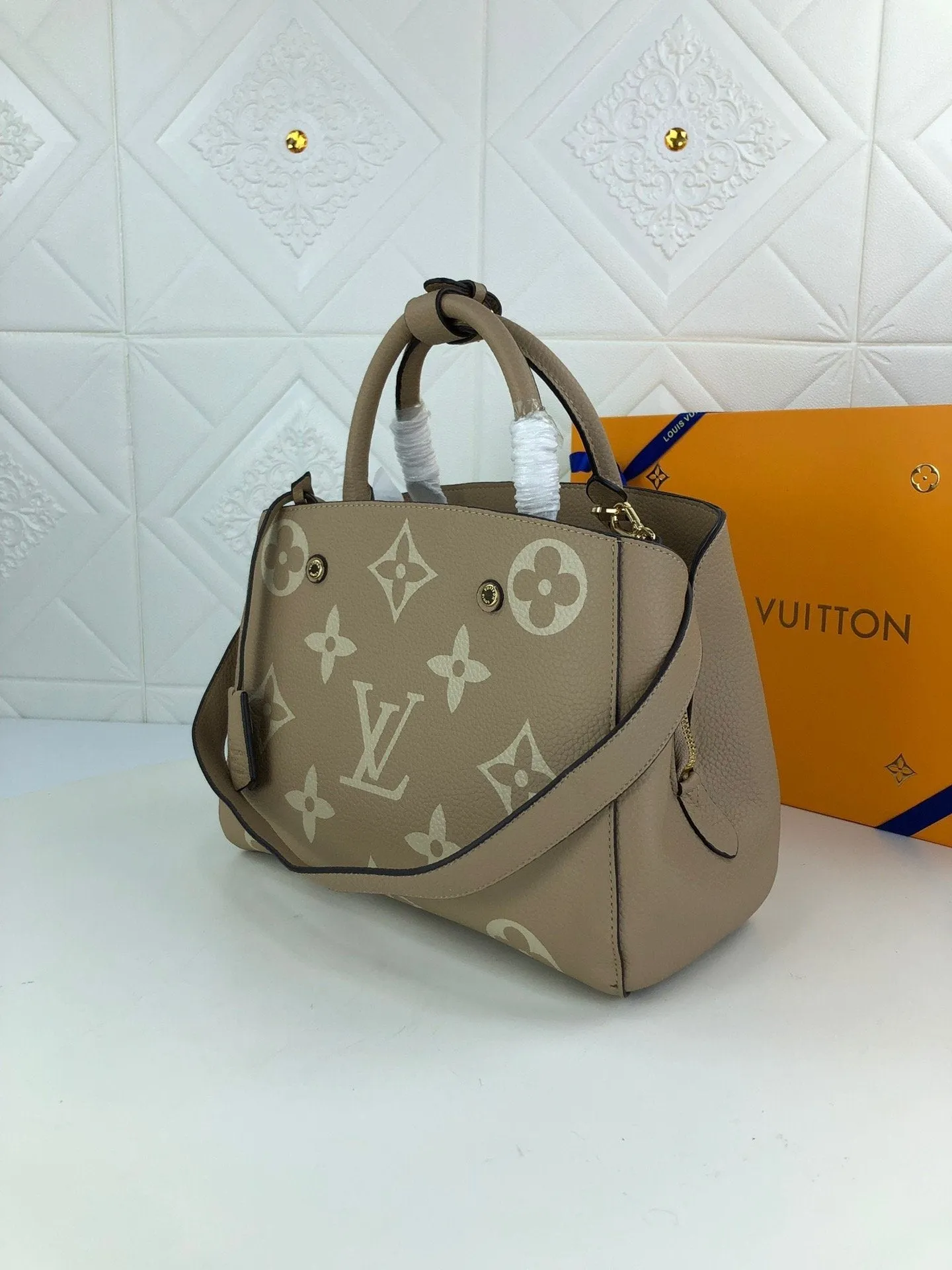 Designer Handbags LN 035