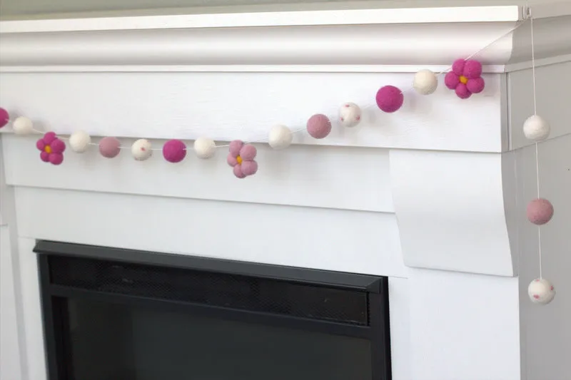 Felt Daisy Garland- Baby Pink, Rose, White