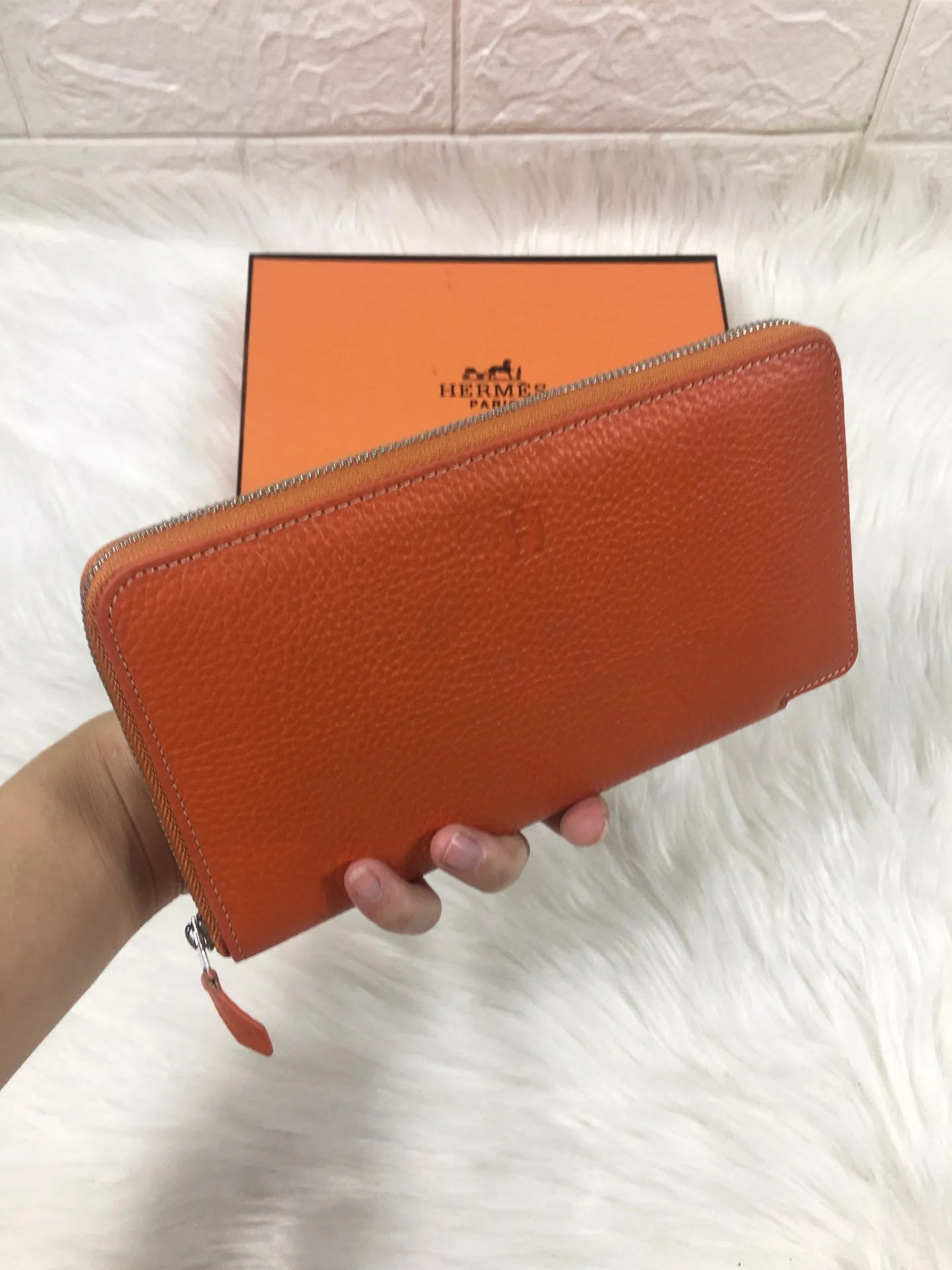 HM SILK'IN CLASSIC WALLET 20 ORANGE GRAINED CALFSKIN