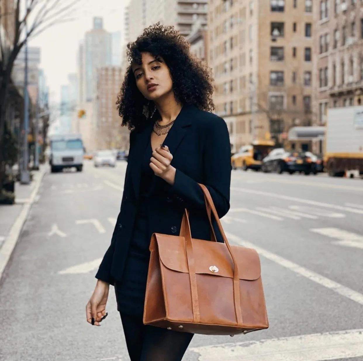 LADY BOSS BRIEFCASE: Rust Brown