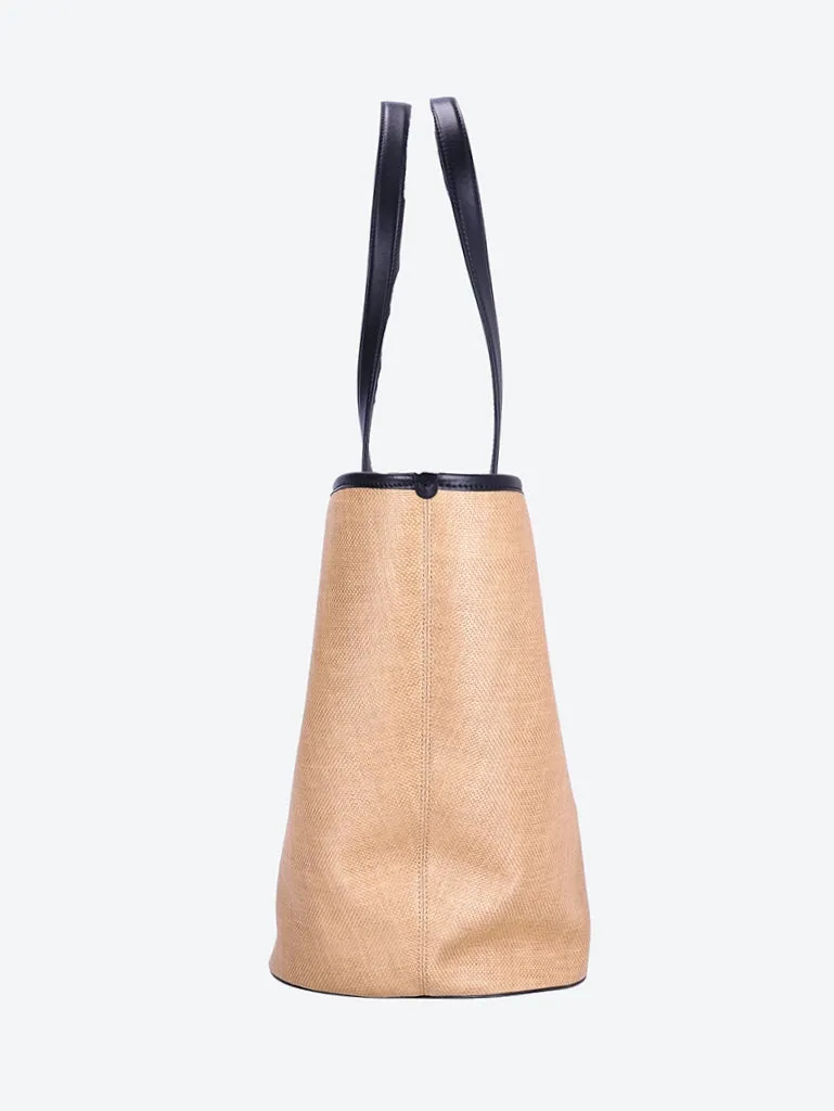 Le bambola tote bag