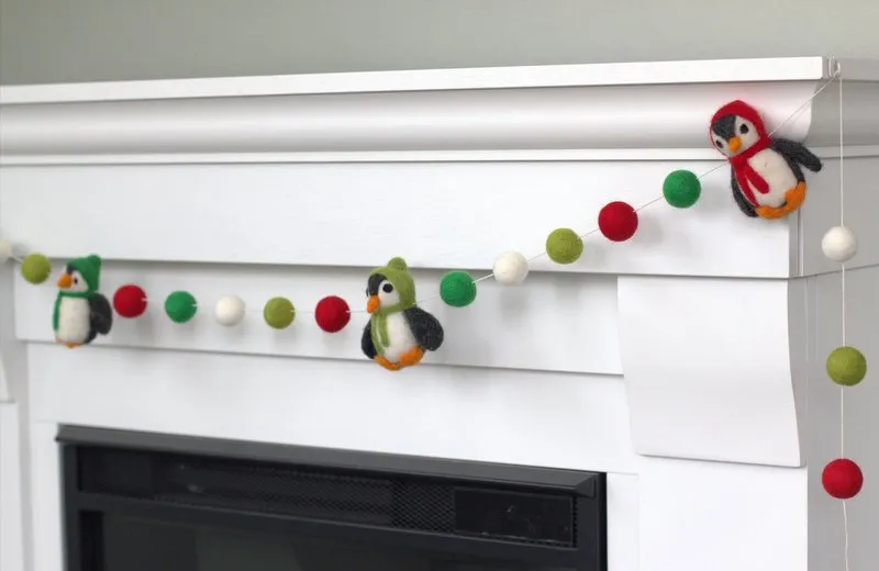 Penguin Felt Christmas Garland- Red & Green