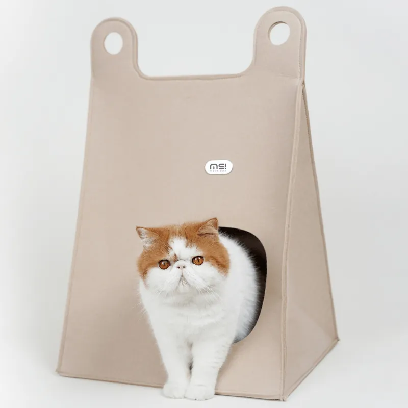 Tote Bag Style Cat Bed And Scratcher